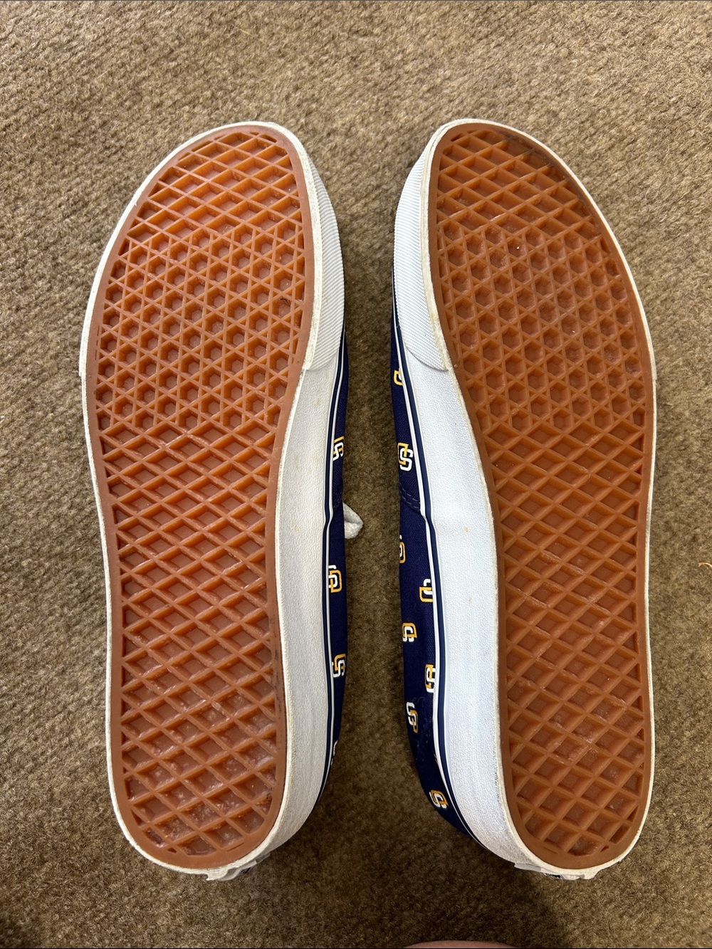 Vans Men’s Navy Canvas Sneakers with San Diego Padres Logo Print - Picture 5 of 6